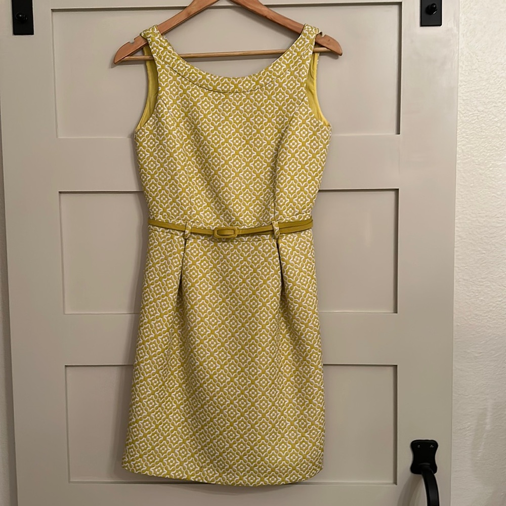 Yumi Yellow/green & White Scoop Neck Dress with Belted Waist. Size 2/4.